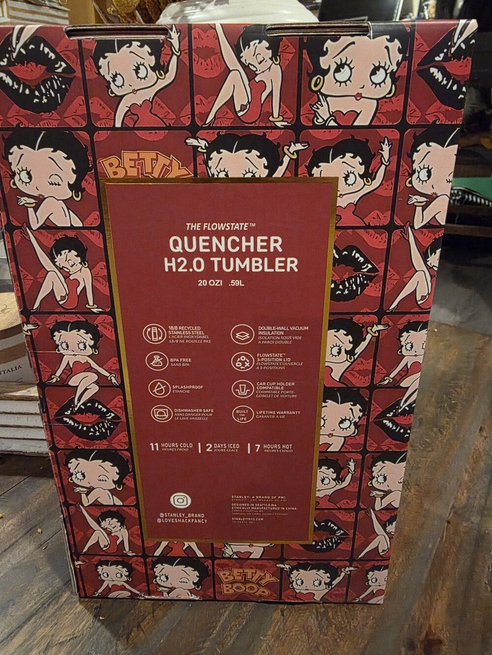 Stanley Betty Boop Red & Black Dog Kisses Graphic Traveler Tumbler NWT  In Box - Picture 4 of 6